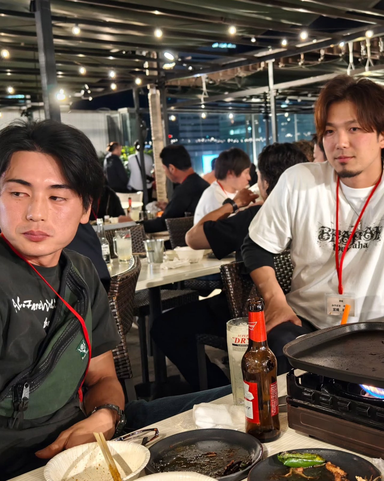 懇親会でも仕事や技術について情報交換。